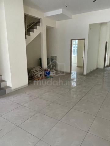 Tropicales Alma 2.5-Storey Terrace For Sale | Gated Guarded | 4R3B 1