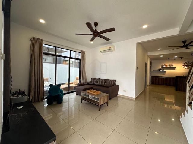 2 Storey Cluster @ Adda Height/ Maple Red/ Renovated/ Unblock View 1