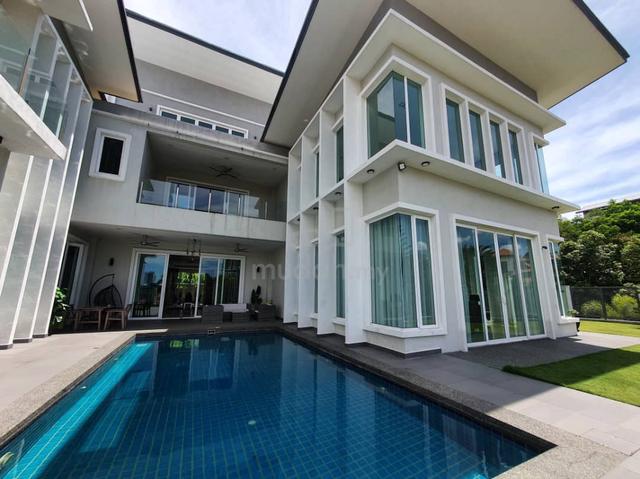 3 storey bungalow seksyen 7 Shah alam 1