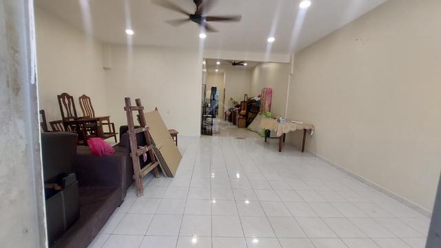 fully renovated single storey, move in condition 1
