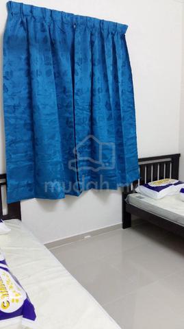 Bilik Lelaki Berdekatan Greenwood  1
