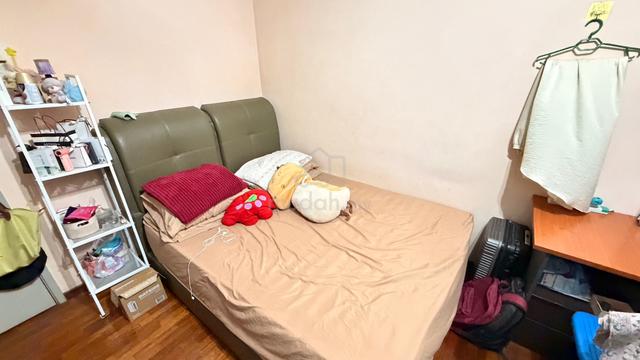 Medium Room For Rent 1