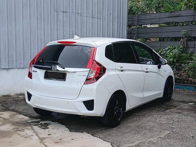 2017 Honda JAZZ 1.5 E (A) 1 Owner Senang Lulus 🔥 - 4