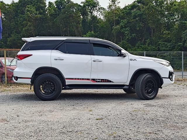 2019 Toyota FORTUNER 2.4 VRZ 4X4 2GD-FTV (A) - 3