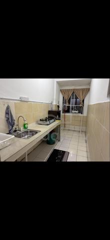 Dataran Otomobil Apartment 1