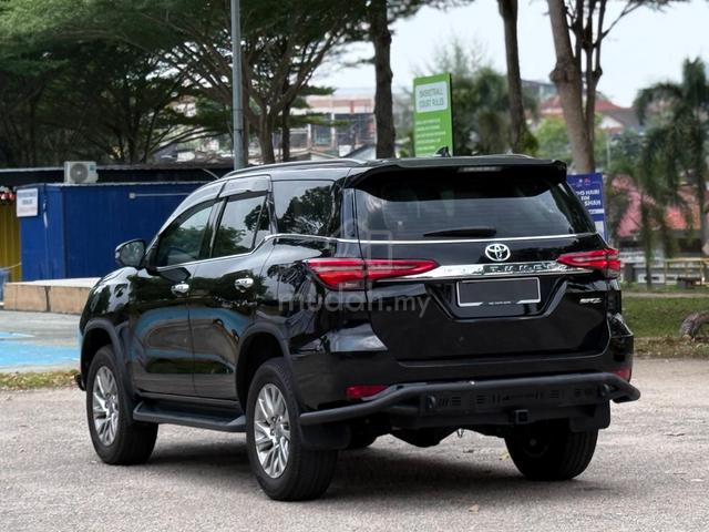 2024 Toyota Fortuner 2.7 SRV (UNDER WARRANTY) - 2