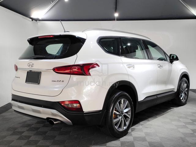 2019 Hyundai Santa Fe 2.2 Totally Like New - 2