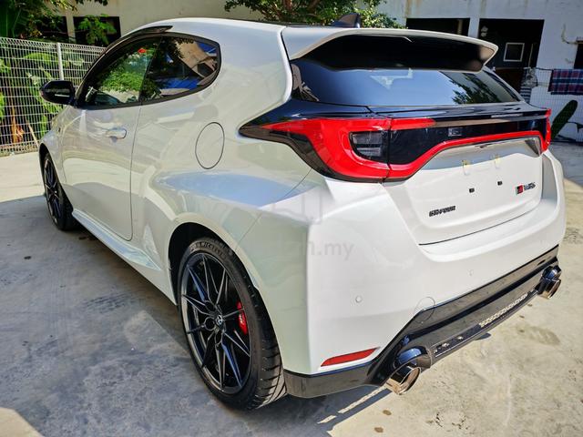 2024 TOYOTA GR YARIS RZ WHITE 12k KM JBL - 3
