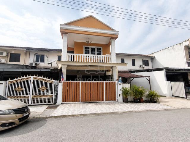 Renovated 2Storey Taman Mawar, Rawang, Selangor 1