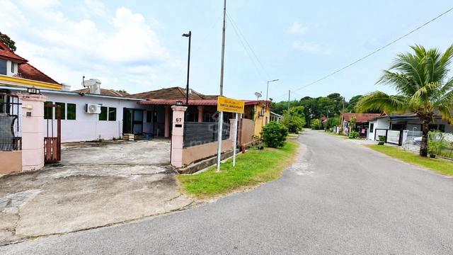 Semi D Corner Lot di Taman Seri Setia Pekan, Pahang. 1