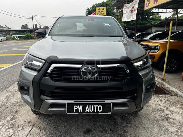 TOYOTA HILUX 2.8(A) ROGUE D/C VNT 4X4 6spd pickups - 3