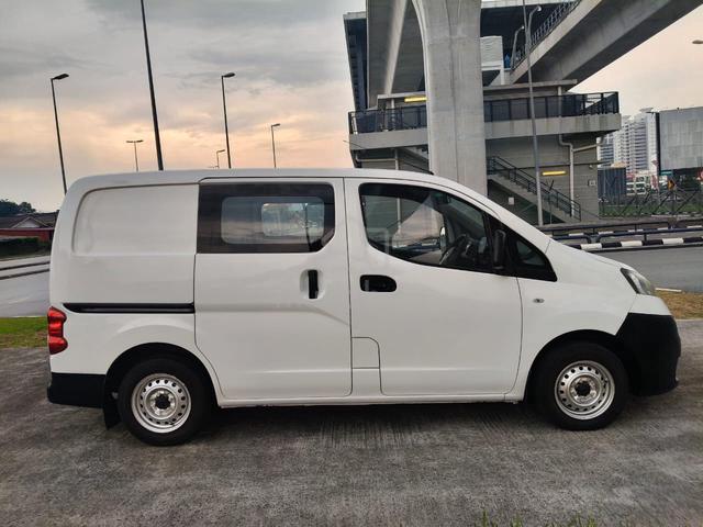 2012 Nissan NV200 1.6 (M) Semi Panel Van - 4