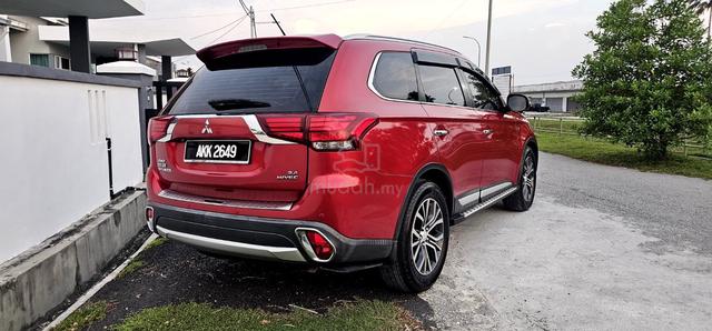 2016 Mitsubishi OUTLANDER 2.4 4WD (CBU Japan) - 2