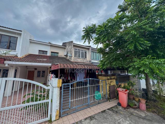 BERBALOI FLEXIBLE DEPO Double storey Taman Kinrara Seksyen 2 Puchong 1