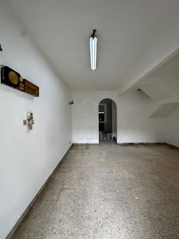 [Full Loan] Below Market Double Storey Terrance House for Sale 1