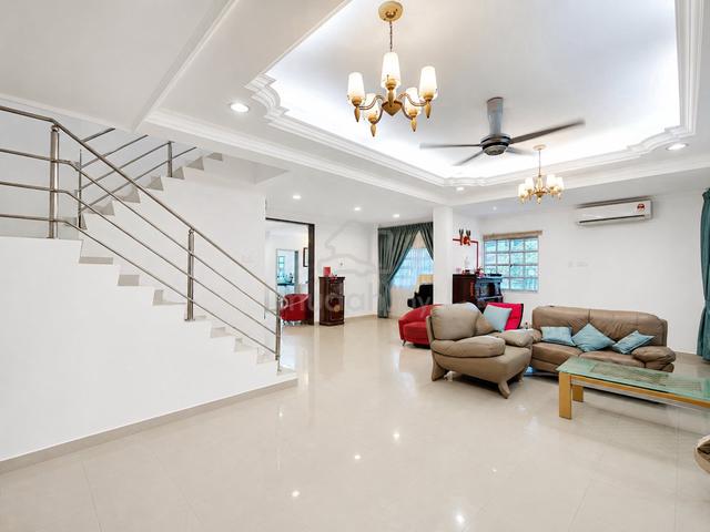 BIG CORNER🔥Full Reno 2 Storey Terrace House 🔥 Taman Wawasan Puchong 1