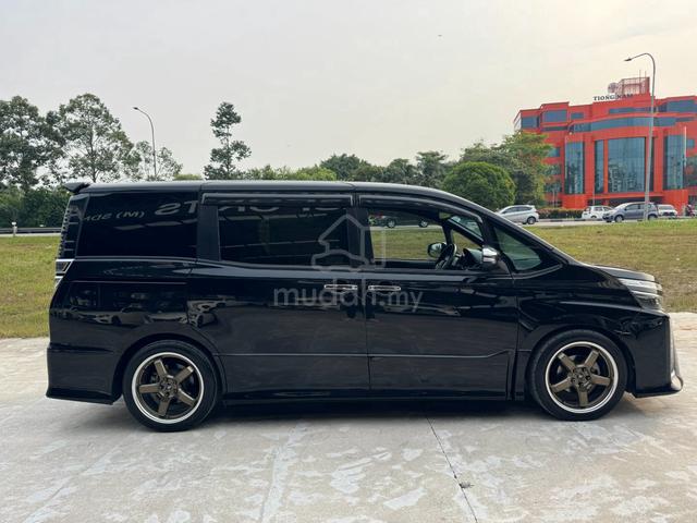 2019/23 Toyota VOXY 2.0 ZS KIRAMEKI II (A) - 3