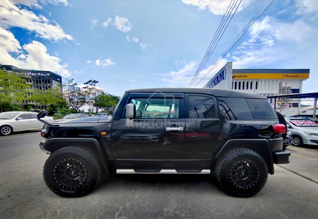 2010 Toyota FJ 4.0 CRUISER (A) - 3