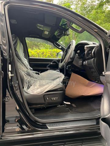 2023 Toyota HILUX 2.8 ROGUE (A) - 3
