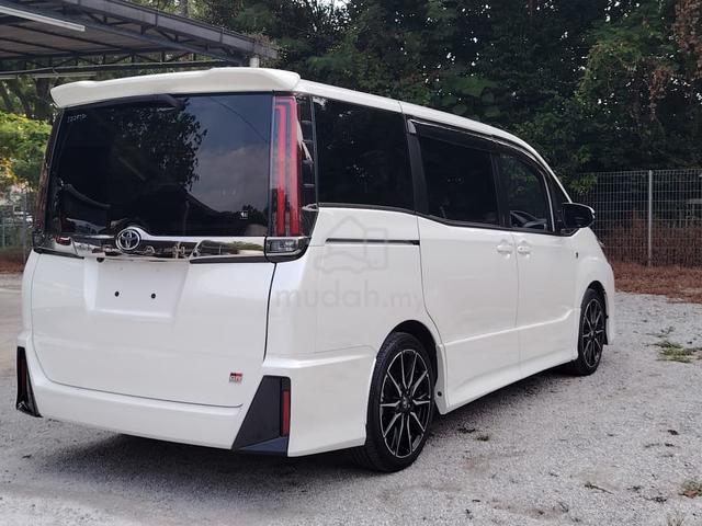 (BEST DEAL) Toyota NOAH 2.0 SI GR SPORT 2021 - 3