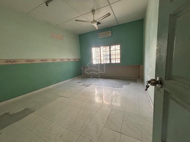 Office Space/ Shop house for Rent at Jalan Changkat Jong Teluk Intan 5