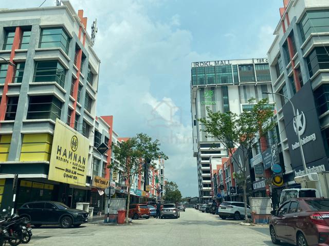 {GROUND FLOOR} NICE UNIT Alam Avenue 2 Seksyen 16 Shah Alam 1