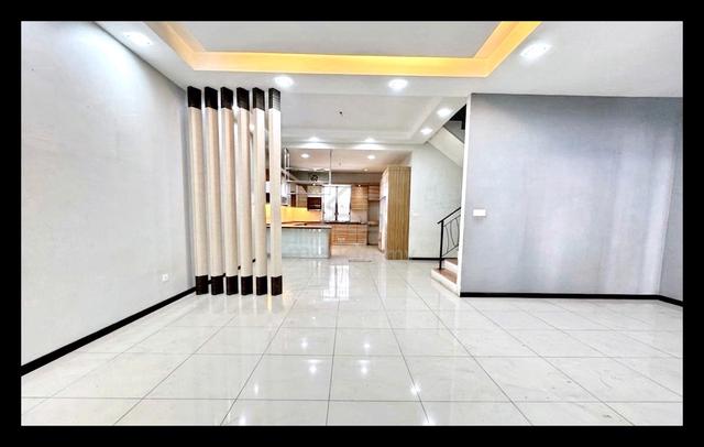 RENOVATED 🔥 NEGO SUPERLINK 3 Storey Taman Tropika 2 Kajang 1