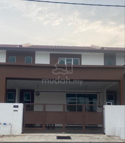 Rumah baru dua tingkat permatang badak 1