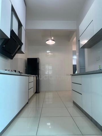 Batu Kawan Double storey *Super-link* fully furnished: - 4 Rooms 1