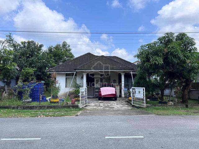BANGLO LOT SETINGKAT SG ISAP DAMAI, KUANTAN, hampir dekat taman mainan 1