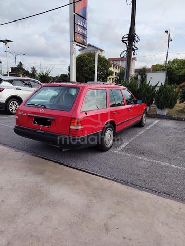 1995 Mercedes Benz 230TE 2.3 (A) - 1