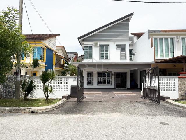 Fully Renovated + Freehold Open, 2 Storey Semi-D @ Hill Park, Kajang 1