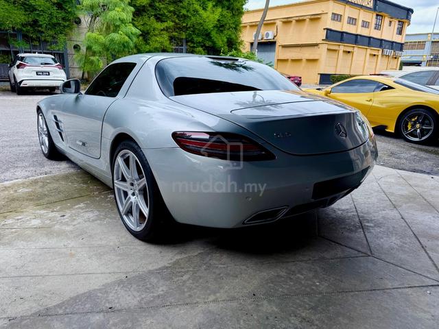 2010 Mercedes Benz SLS AMG - 5