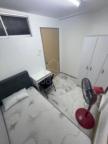 Single Room, De Tropicana, Kuchai Entrepreneur Park [FEMALE ,Near MRT] 1