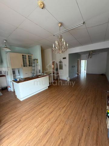 【 Upper floor, Kitchen Cabinet, grille 】 Amansiara Townhouse, Selayang 1