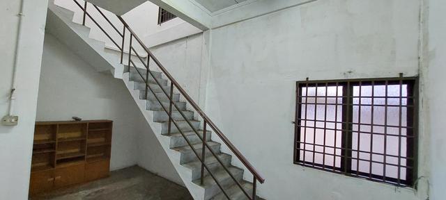 Semi Detached Factory Kawasan Perindustrian Pengkalan 5