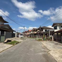 Just Opposite 6th Mile Farley!! Double Storey House For Sale 1