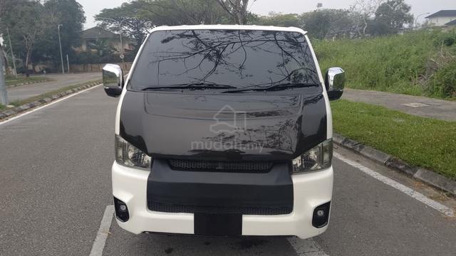 2019 Toyota HIACE 2.5 WINDOW VAN (M) - 2