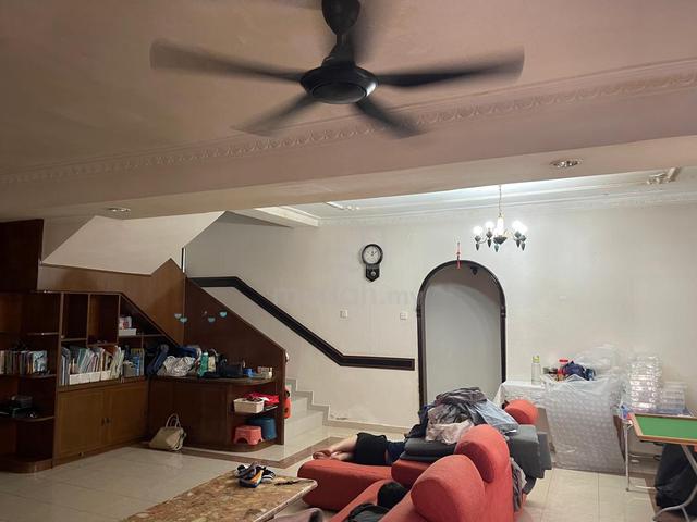Puchong Jaya Freehold Corner 2 storey House for sell with extra land 1