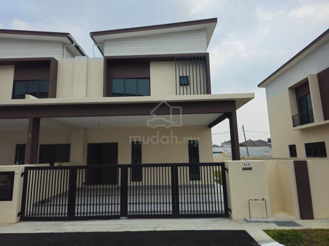 Premium Freehold Double Storey Semi-D House At Teluk Intan 1
