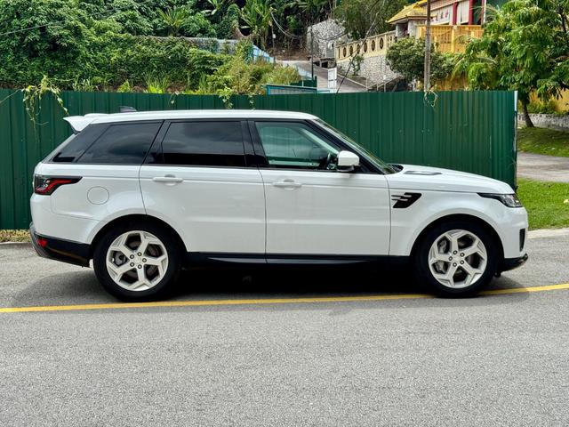 D300 NEW ENG Land Rover RANGE ROVER SPORT HSE 3.0 - 3