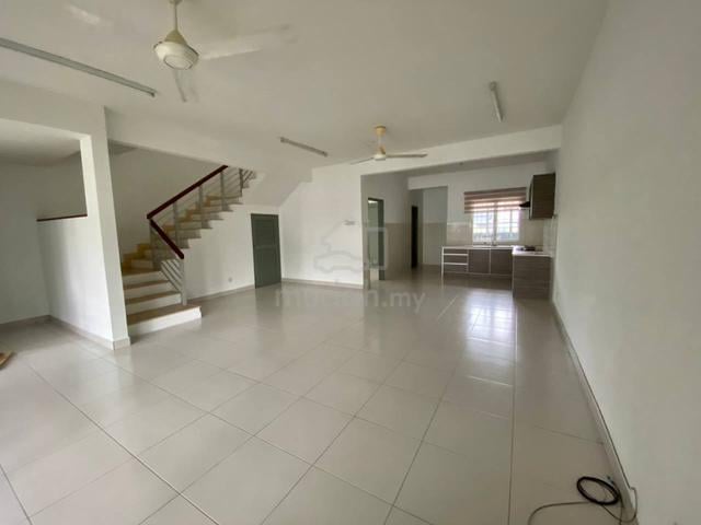 Facing Open Non Bumi Super link 2 Storey Cahaya SPK Shah Alam 1