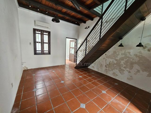 Double Storey Heritage Sri Bahari Georgetown 3
