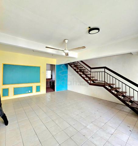 2Storey Hse-Puncak Jalil. For SALE & RENT ! Below Mkt price 1