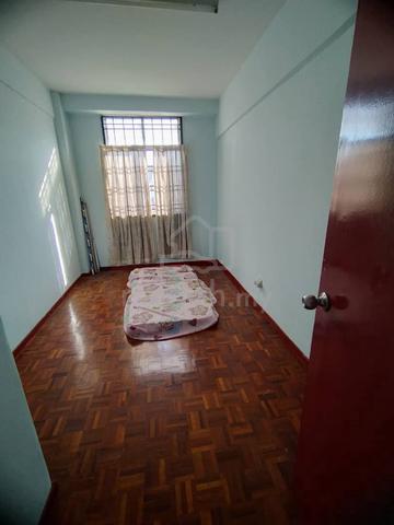 Sri Selera Court Apartment 4