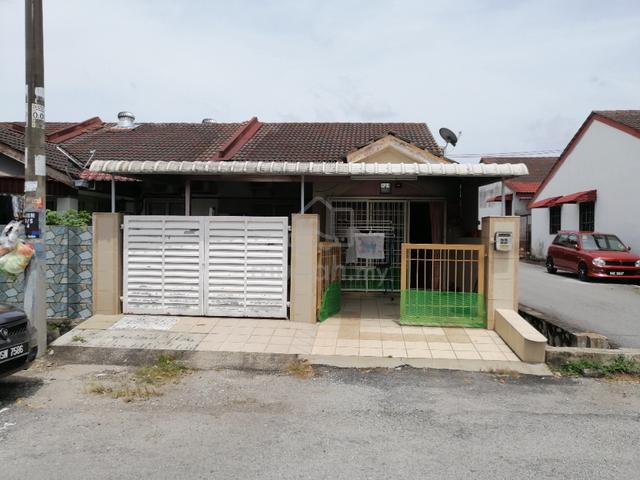 Single Storey Terrace End Lot Bandar Bukit Mahkota Bangi 1
