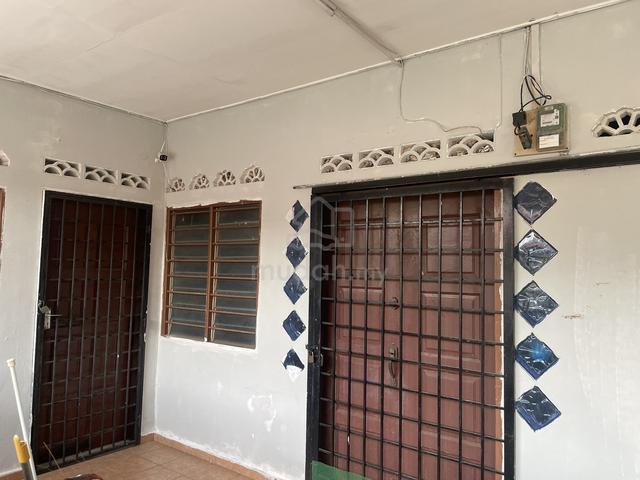 Rumah untuk disewa berdekatan SMK Dato’ Sri Amar Diraja 1