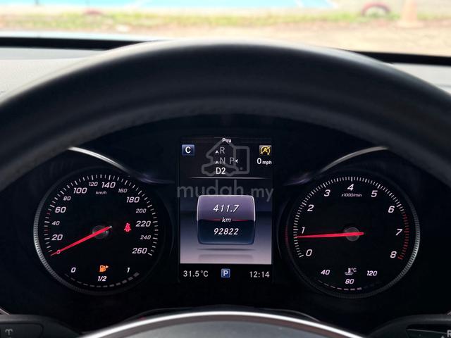 2017 Mercedes Benz GLC250 AMG(FULL SERVICE RECORD) - 4