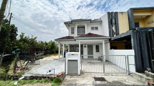 LEP 6 Corner House for Rent 1