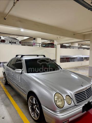 1995 Mercedes Benz 230E 2.0 (M) - 2